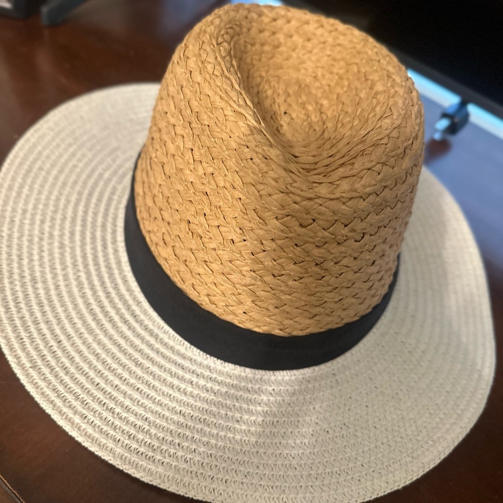 Stylish Tan and White Fedora Hat